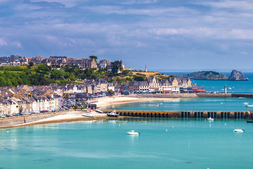 Expat Guide: Tips For Your Move to France Expat Guide: Tips For Your Move to France